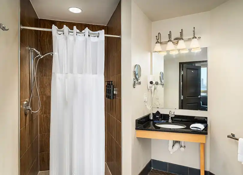 Harbor View Suite