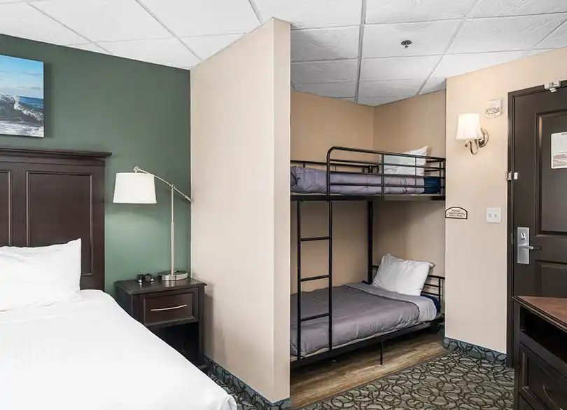 Single Queen Bunk Room